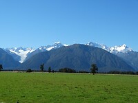 59 Top Vieuw. Links de Fox Clasier, de hoogste top links is Mount Tasman en de hoogste rechts is Mount Cook.