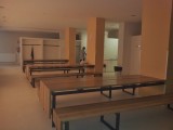 eetzaal en keukens achterin