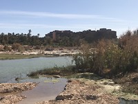 In Tata bij de gelijknamige rivier
