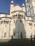 Dom