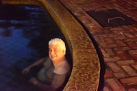 Een avondzwemmetje in Hillside Lifestyle resort