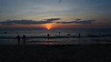 Time-lapse zonsondergang Surin beach