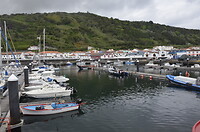 De haven van Lajes Do Pico