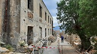 Wandelen op het eiland Spinalonga