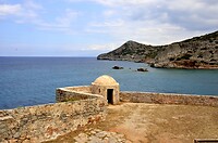 Wandelen op het eiland Spinalonga