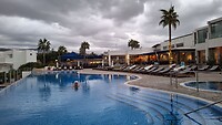 Theo Sunset Bay hotel