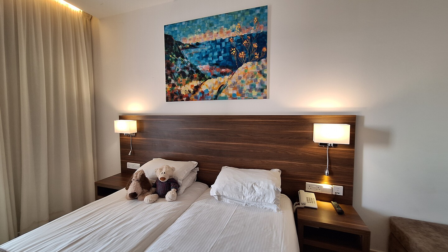 Theo Sunset Bay hotel