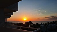 Theo Sunset Bay hotel