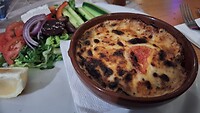 Fresh homemade moussaka bij Sonny
