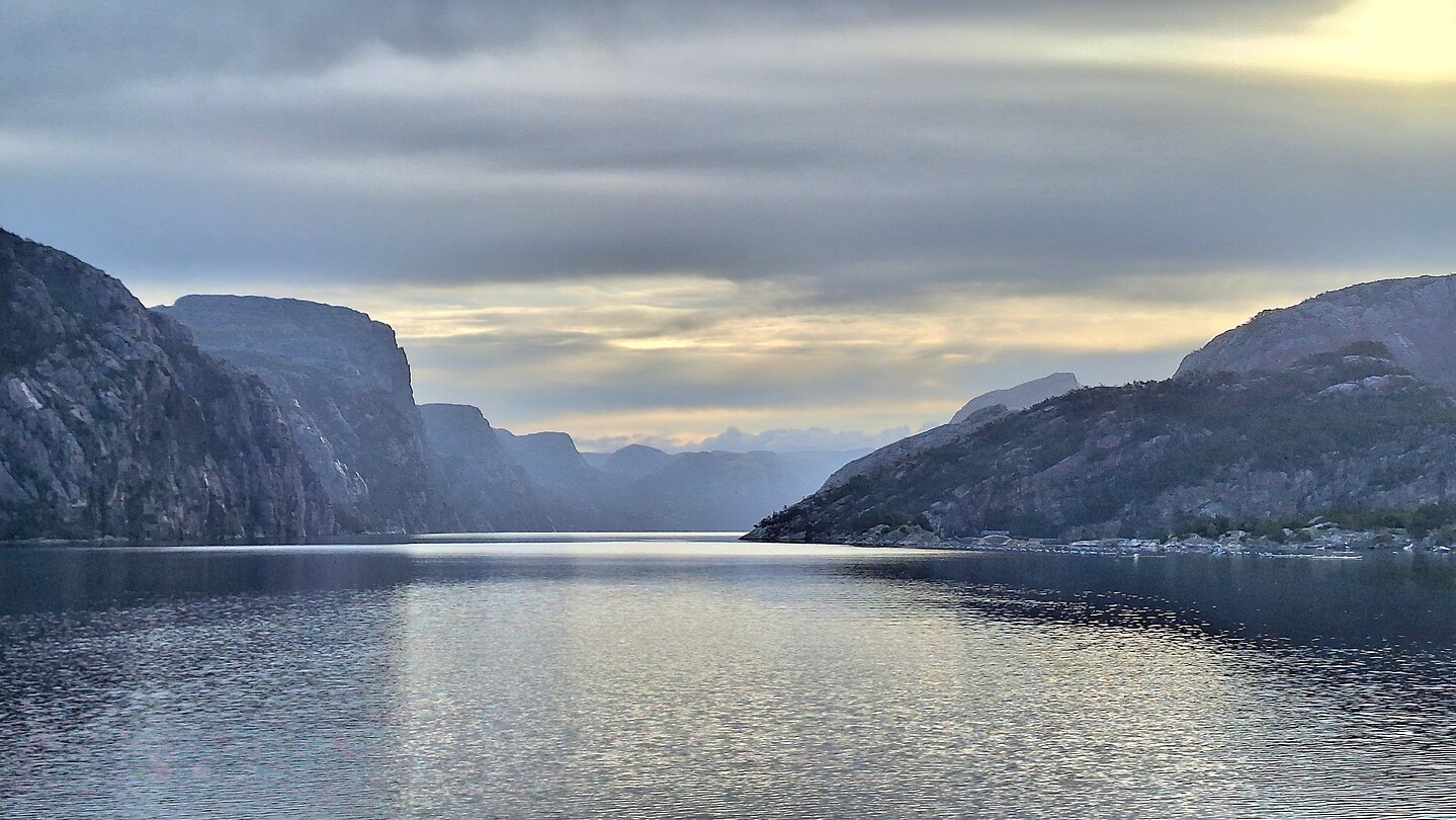 Door de Lysefjord