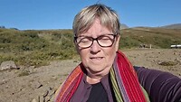Wandeling naar Svartifoss