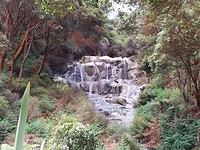 Warme waterval bij Hells Gate