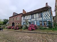 43E6EE61-B329-420D-9194-6D94391D270F