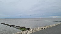 Kitesurfers bij Büsum