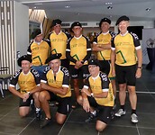 Team8goesFrance in CiEP tenue, achter Sjef Paul Gert Dirk en Piet, voor Cleem Cees S. en Cees van Z.