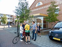Gerko Groote stelt een volgwagen beschikbaar