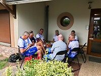 bieren en evalueren buiten het hotel