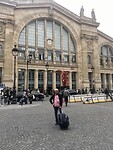 Gert staat hier voor Gare du Nord in Parijs