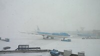 ons KLM toestel vertrekt 3 uur later vanwege de-icing