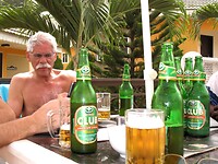 het lekkere maisbier laten we ruim vloeien
