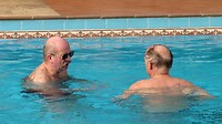 intercollegiaal overleg in het water