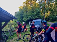 de bus is geladen, we zijn klaar voor het vertrek