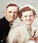 Trouwfoto Gerrit en Mien Cramer- van Leeuwen (7 mei 1947)