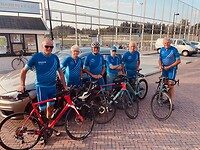 groepsfoto van Team6goesBenelux bij het vertrek