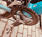 De crank van de Wilier is gescheurd door overbelasting en slijtage