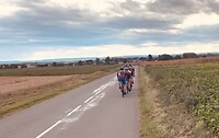 De hele dag moeten we ploeteren tegen een harde zuidenwind op de open vlakten.