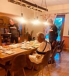 Na een goede nachtrust zit Cees 's morgens alweer monter aan de ontbijttafel