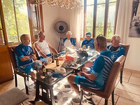 De laatste macaroni schotel wordt in 7 stukken verdeeld.
