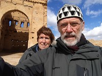 Selfie met pas gekochte marokkaanse muts