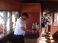 De bar in de trein