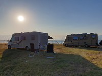 Overnachten vrije camper plaats aan het strand van Molos met nog 2 nederlanders