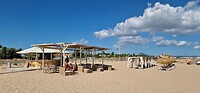 Strandbar op het strand bij camping Kikopark