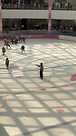 Jeugd ijshockey in West Edmonton Mall
