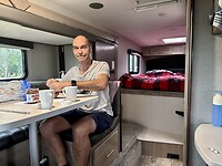 De camper van binnen