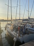 Loopplank geleend van de havenmeester
