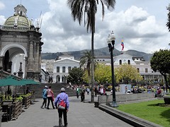 plazagrandequito