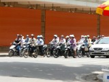 Veel motorscooters in Hanoi