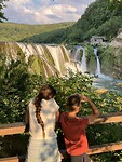 Una_25