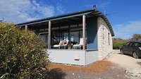huis d'Estrees Bay