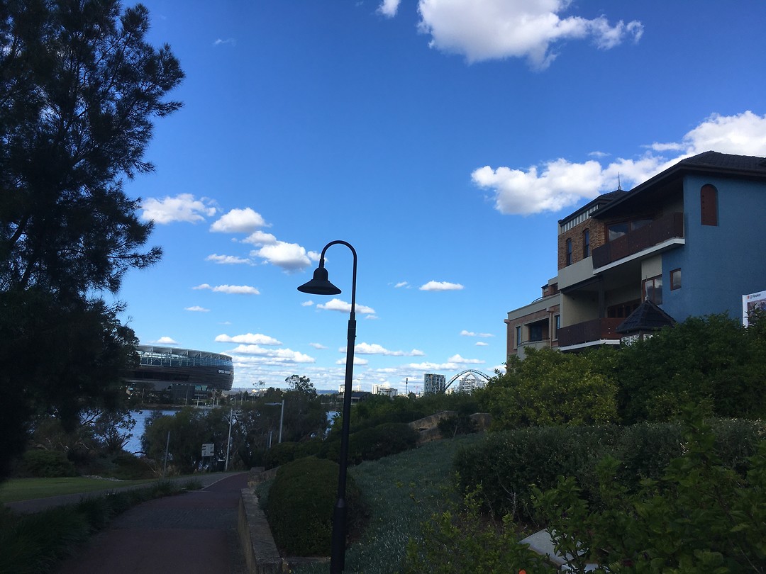 Perth in de schemer