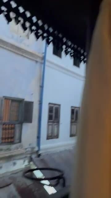 Balkon en straatbeeld Emerson Spice, Stone Town
