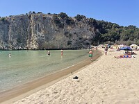 Voidokilia beach