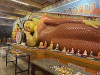 Reclining boeddha.