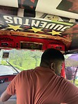 Tuktuk Hindu altaartje.