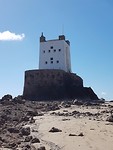 De voorkant van de Seymour Tower.