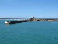 Hier verlaten Jersey. De achterkant van Elizabeth Castle